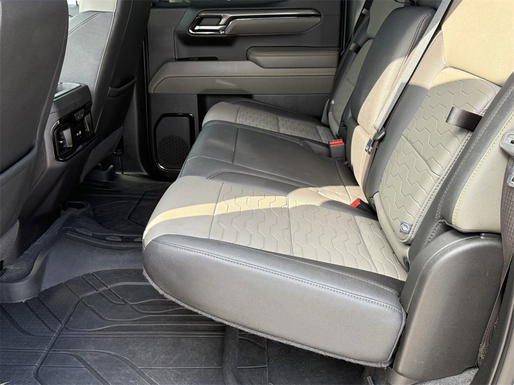 Used 2023 Chevrolet Silverado 1500 ZR2 w/ Technology Package image 23