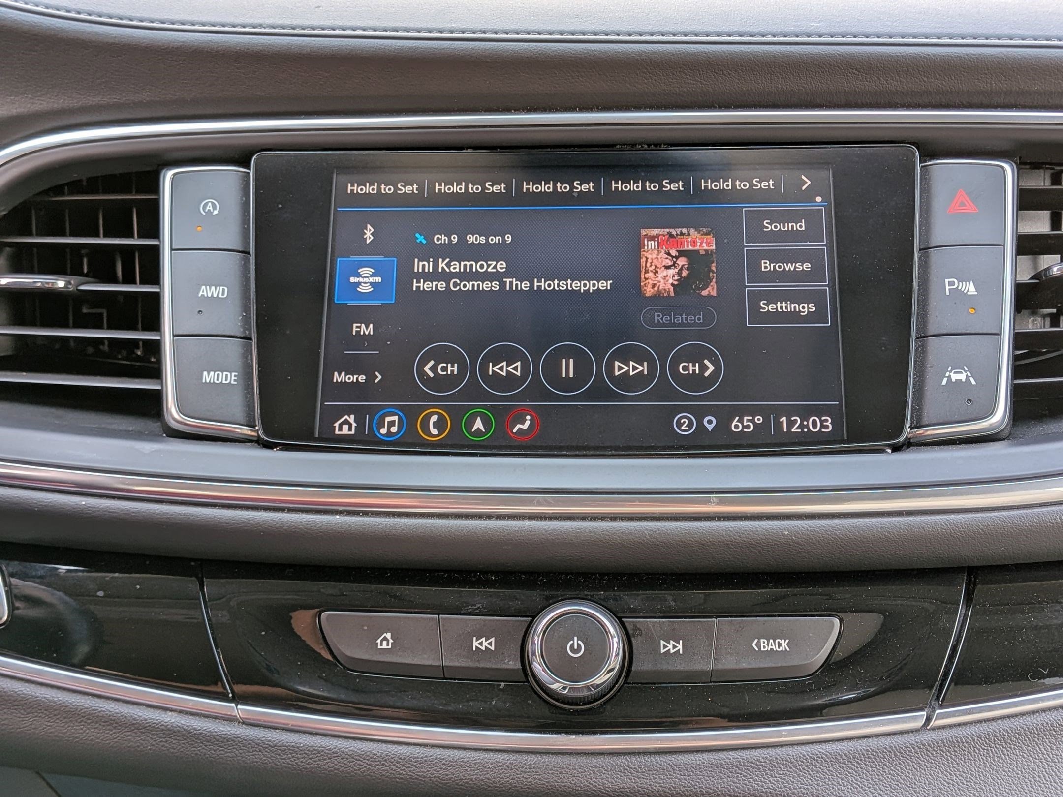 Used 2023 Buick Enclave Avenir w/ Avenir Technology Package image 20