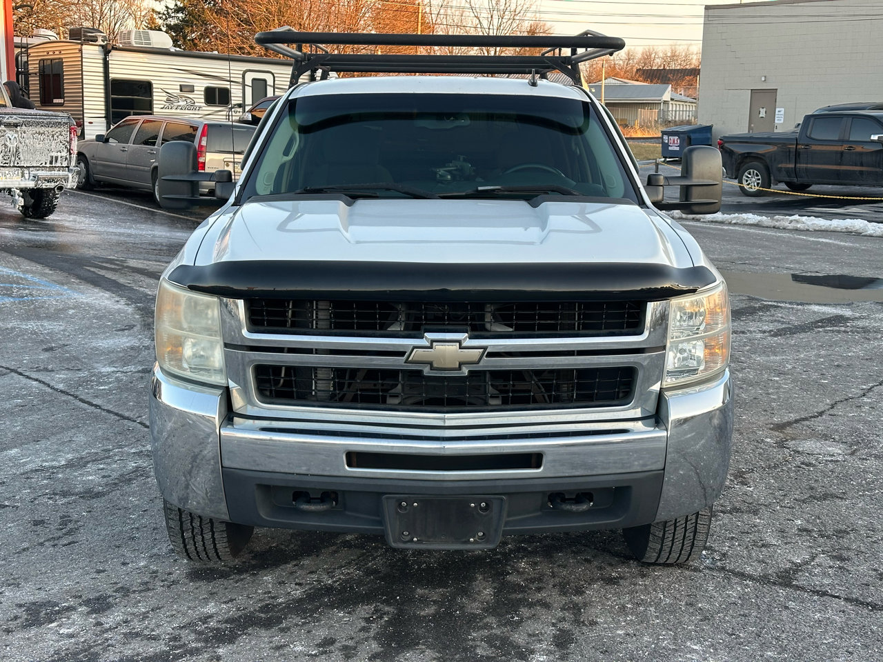 Used 2009 Chevrolet Silverado 2500 LT w/ Suspension Package, Off-Road image 2