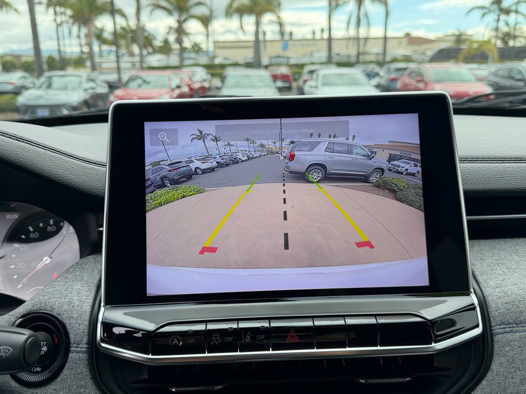 Used 2024 Jeep Compass Latitude AWD/4WD image 14