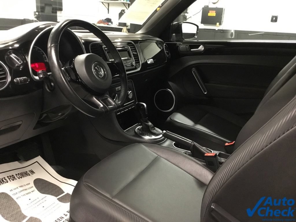 Used 2013 Volkswagen Beetle 2.5 FWD image 29