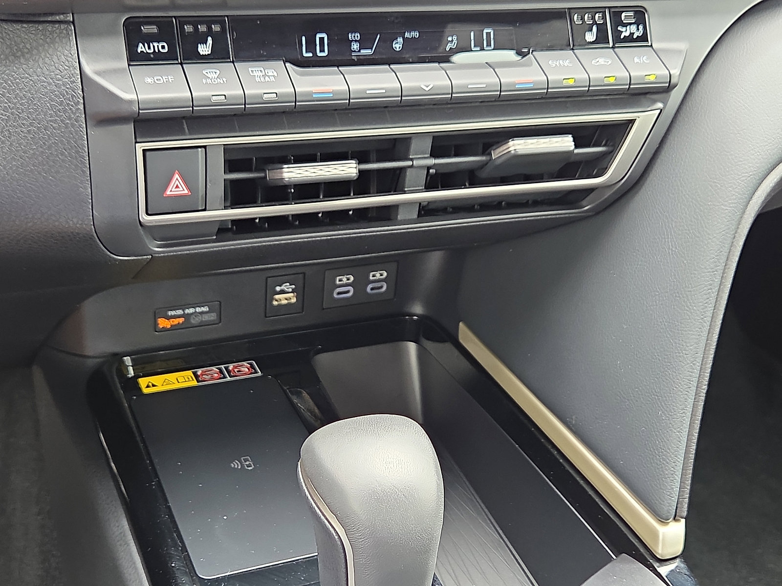 Used 2025 Toyota Camry XSE image 19