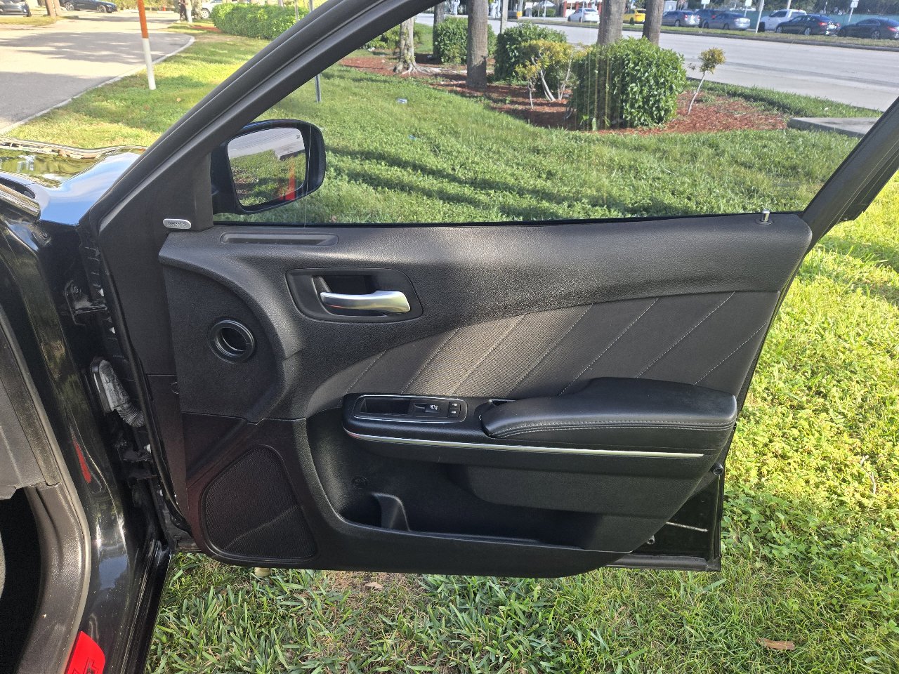 Used 2016 Dodge Charger R/T image 23