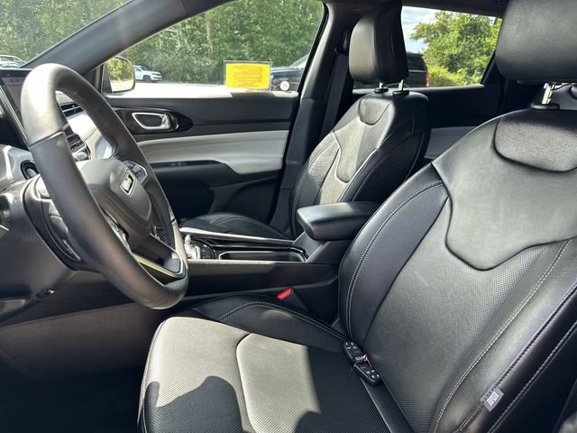 Used 2025 Jeep Compass Limited w/ Elite Group AWD/4WD image 38