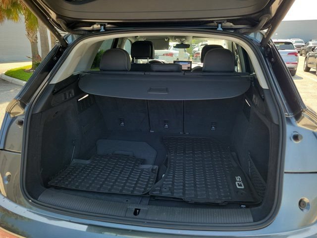Certified 2023 Audi Q5 2.0T Prestige AWD/4WD image 7