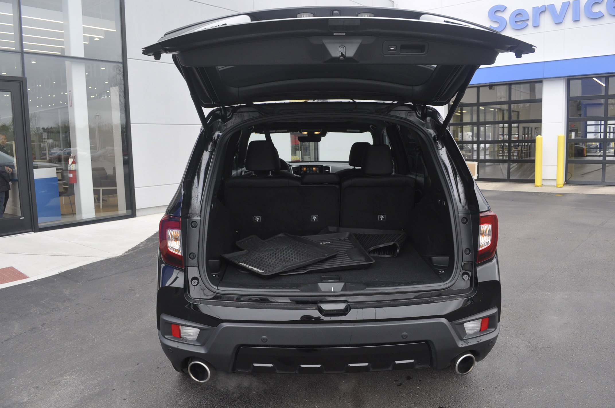 Certified 2024 Honda Passport Black Edition image 11