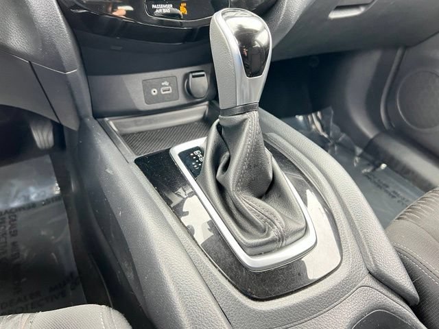 Used 2020 Nissan Rogue S w/ Special Edition Package AWD/4WD image 19