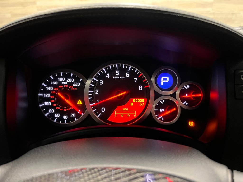 Used 2010 Nissan GT-R Premium AWD/4WD image 9