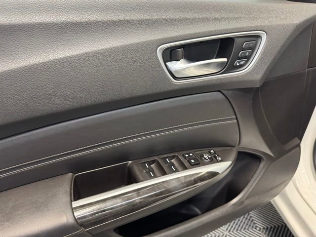 Used 2020 Acura TLX image 12