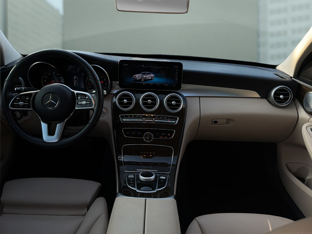 Used 2020 Mercedes-Benz C 300 Sedan image 29