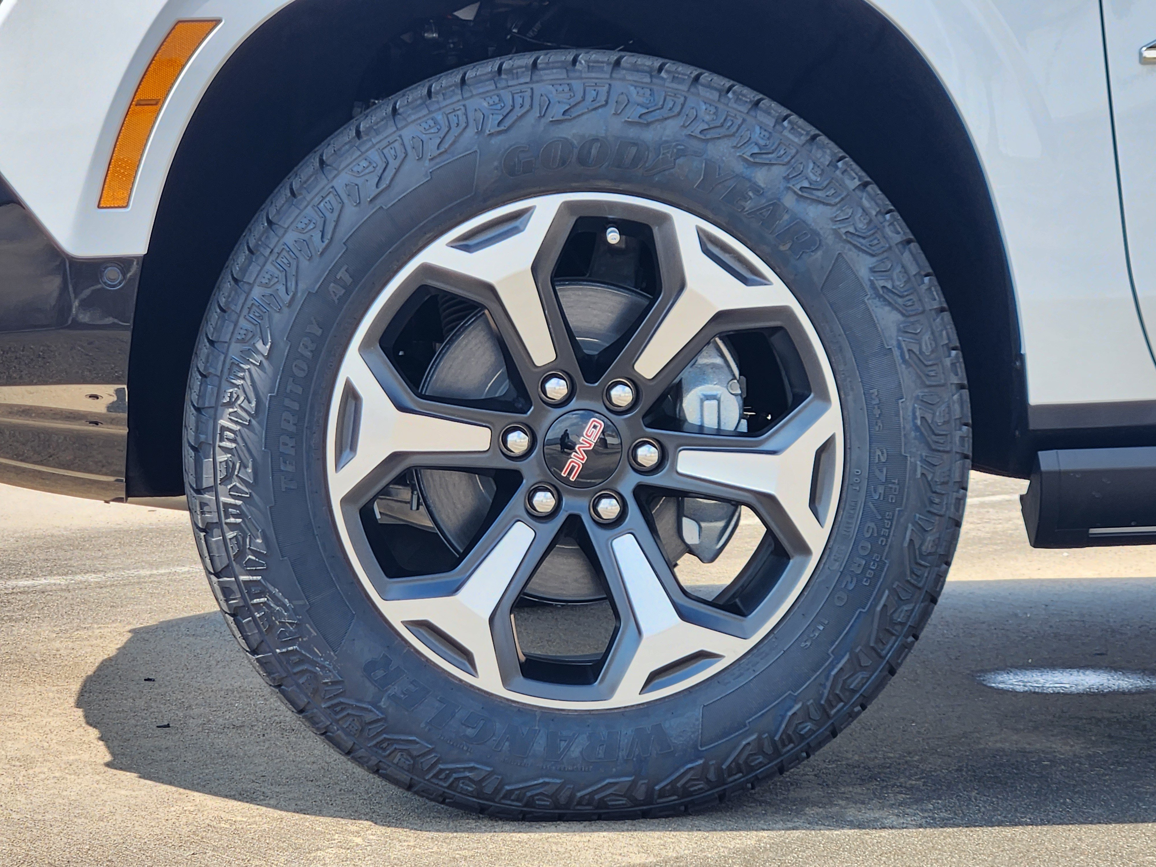 New 2027 GMC Yukon AT4 Ultimate AWD/4WD image 7