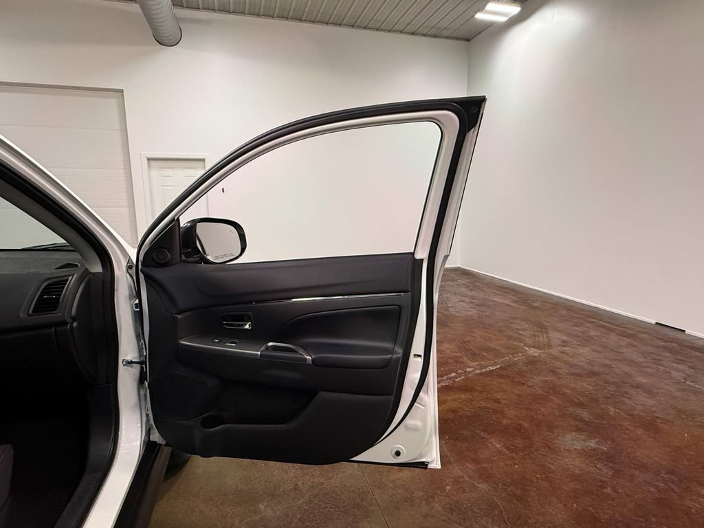 Used 2019 Mitsubishi Outlander Sport GT image 59