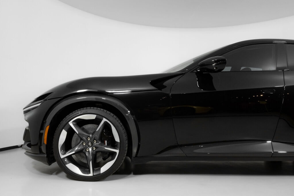 Used 2024 Ferrari Purosangue image 15