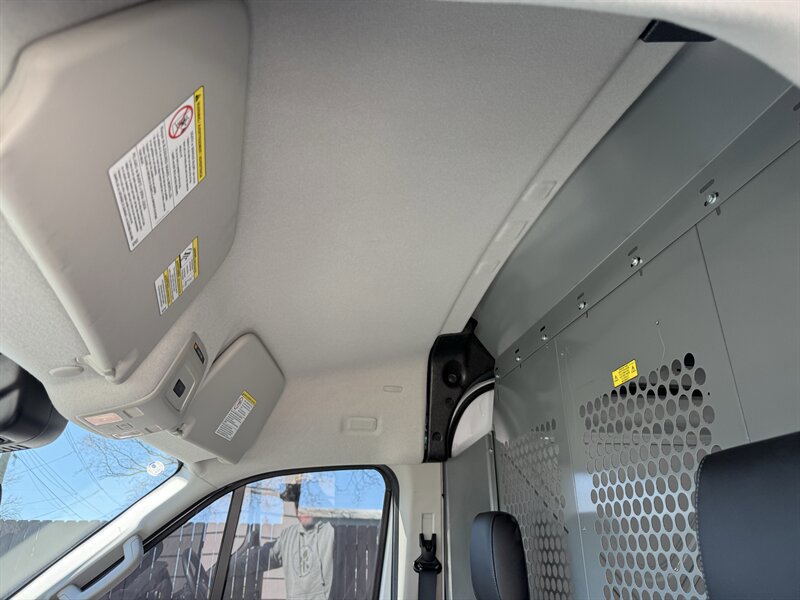 Used 2024 Ford Transit 250 148 Medium Roof RWD image 26