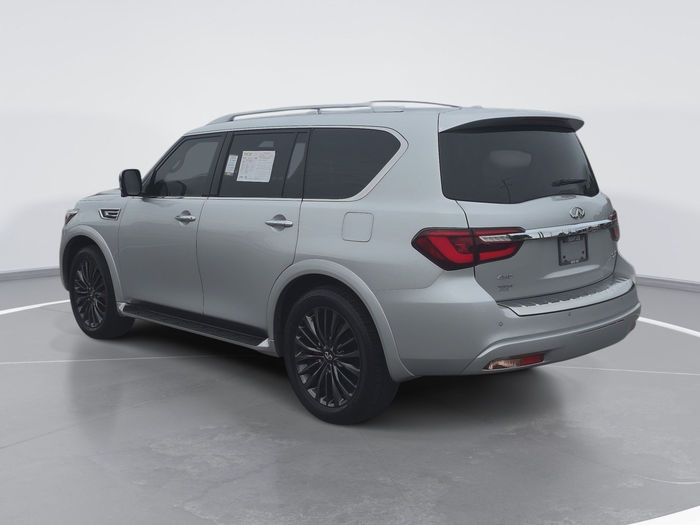Used 2023 INFINITI QX80 Sensory w/ Cargo Package AWD/4WD image 5