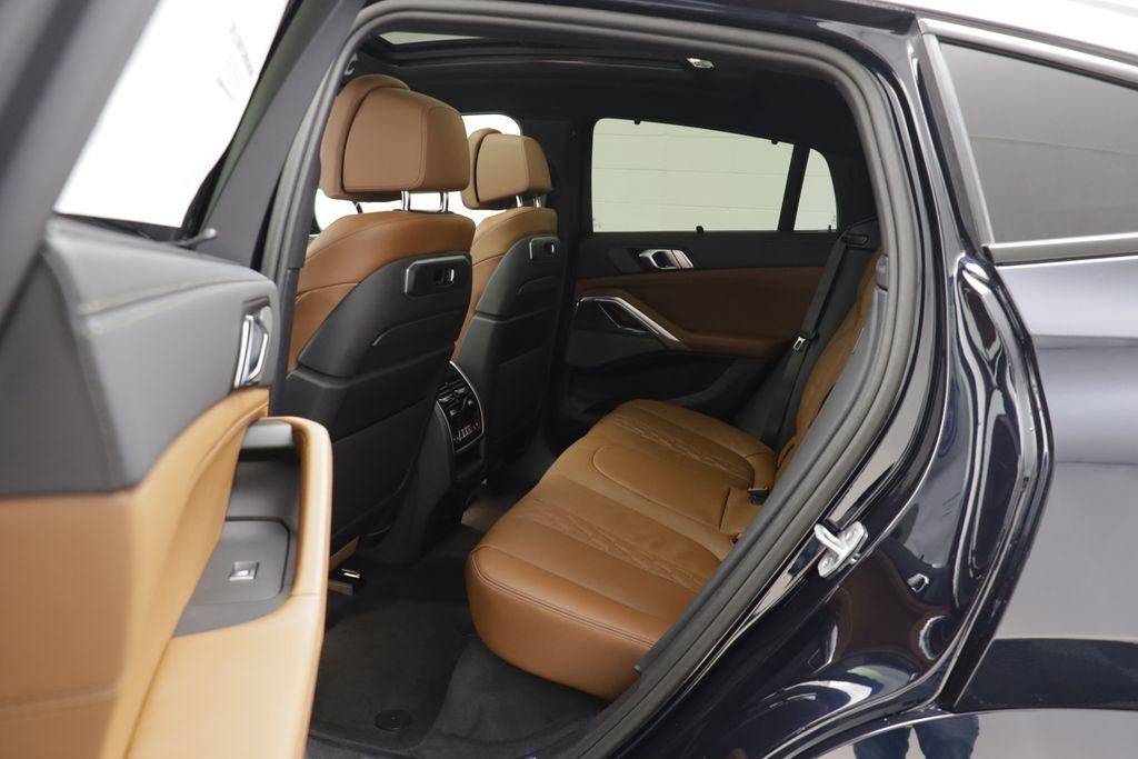 New 2027 BMW X6 M60i AWD/4WD image 16
