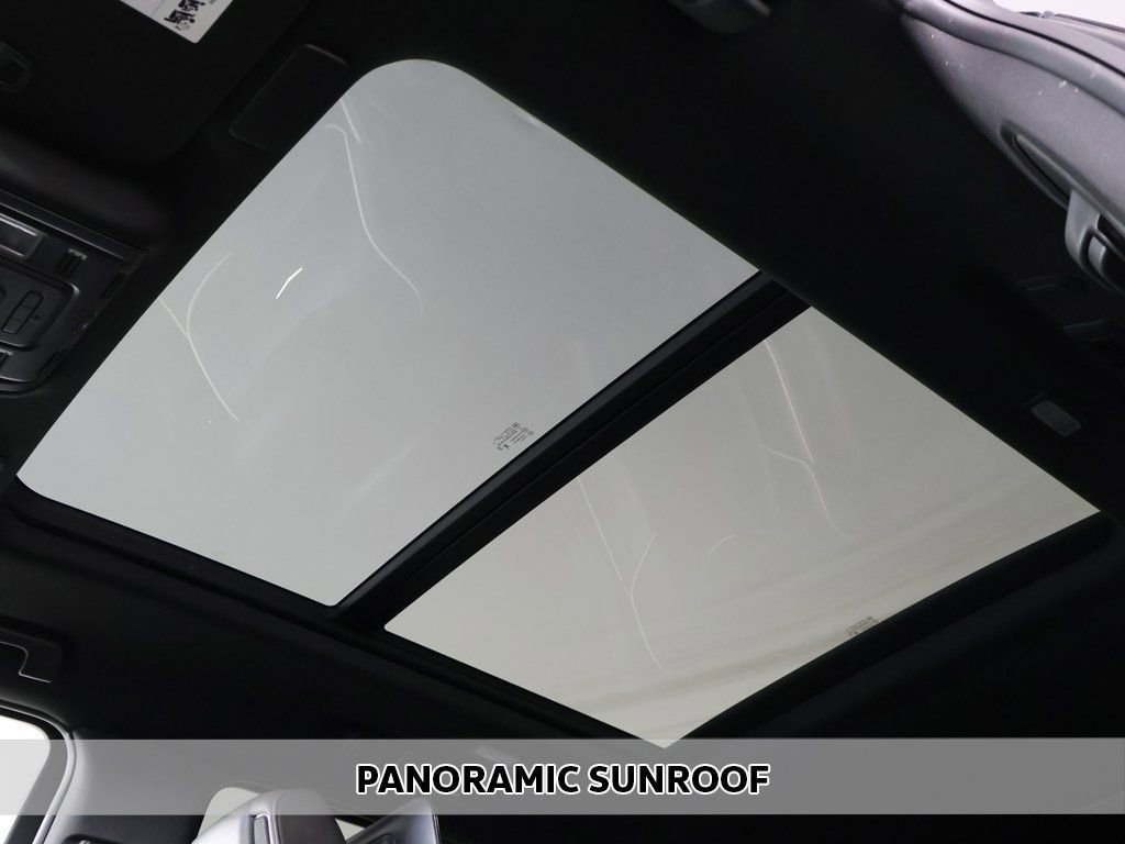 Used 2023 Cadillac Escalade Sport image 4