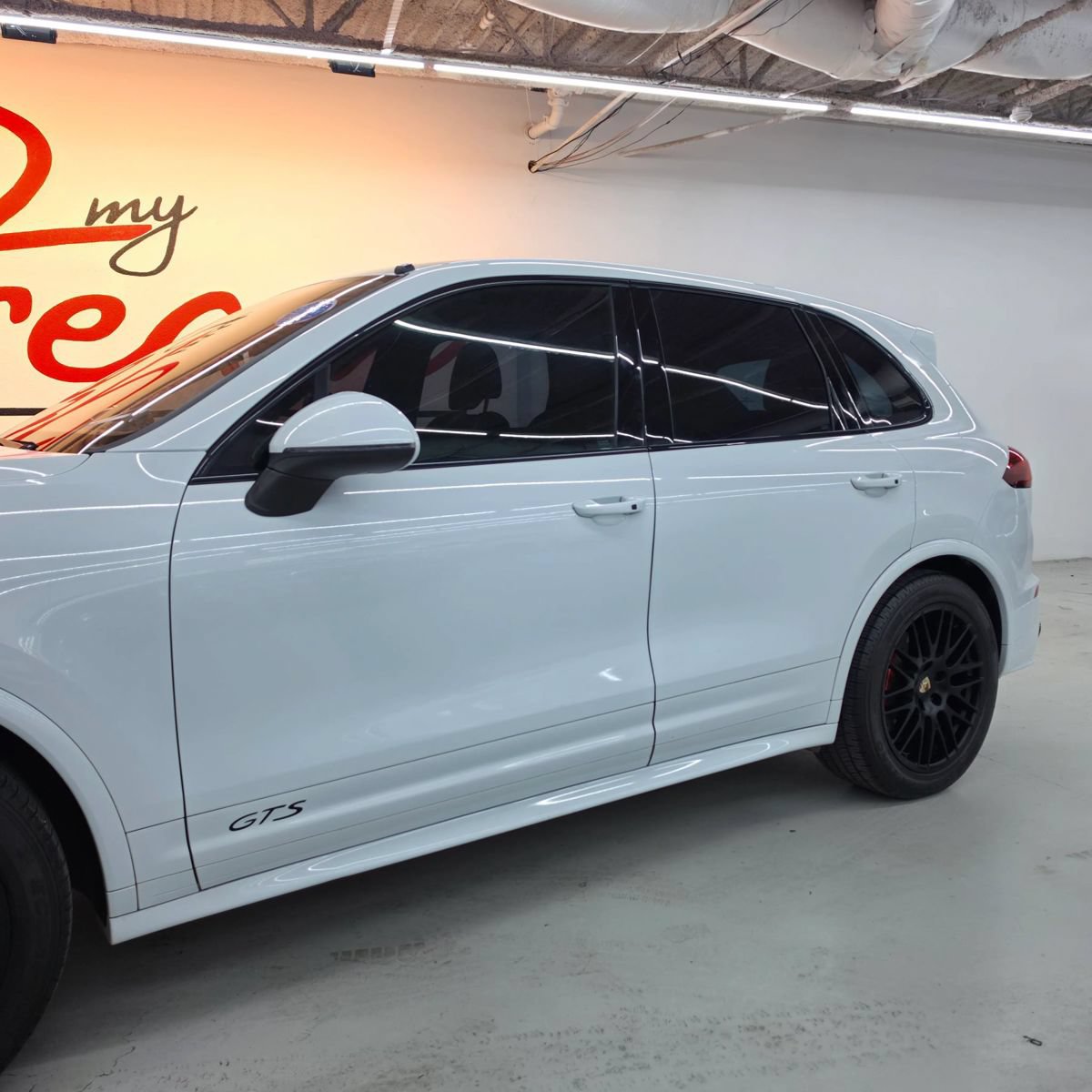 Used 2016 Porsche Cayenne GTS w/ Premium Package Plus AWD/4WD image 3