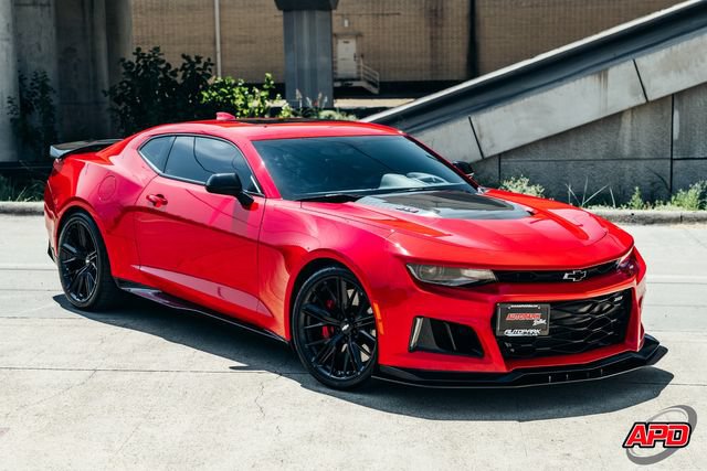 Used 2018 Chevrolet Camaro ZL1 RWD image 34