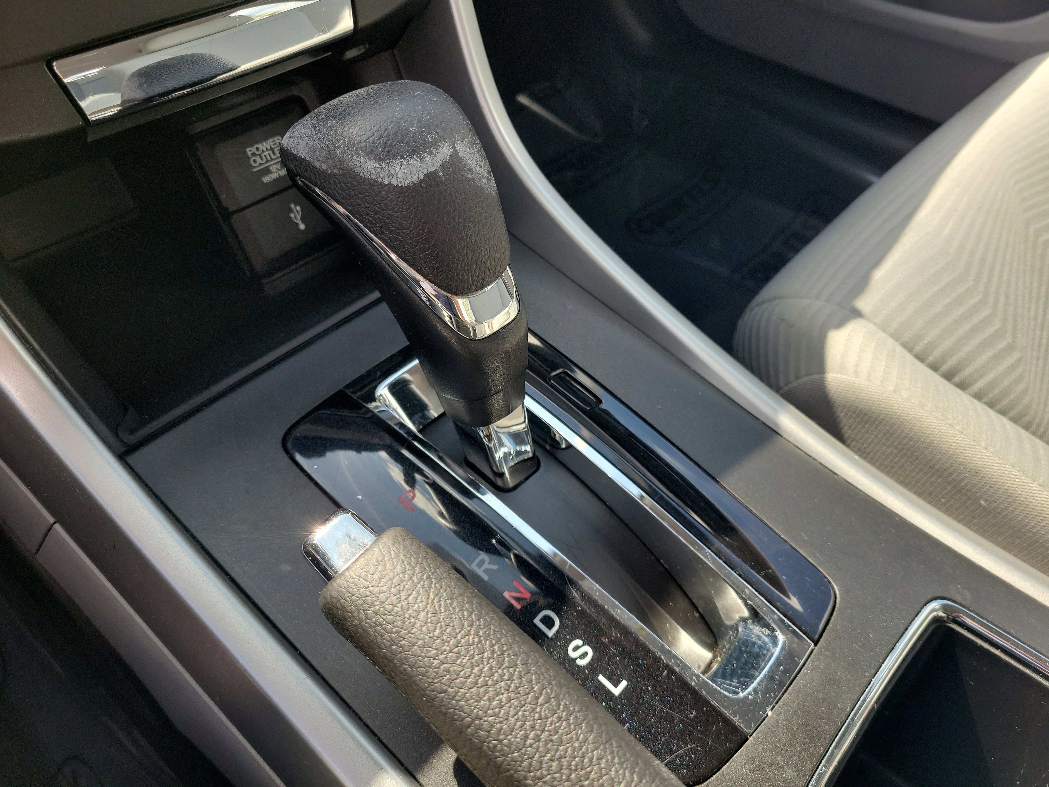 Used 2014 Honda Accord LX image 31