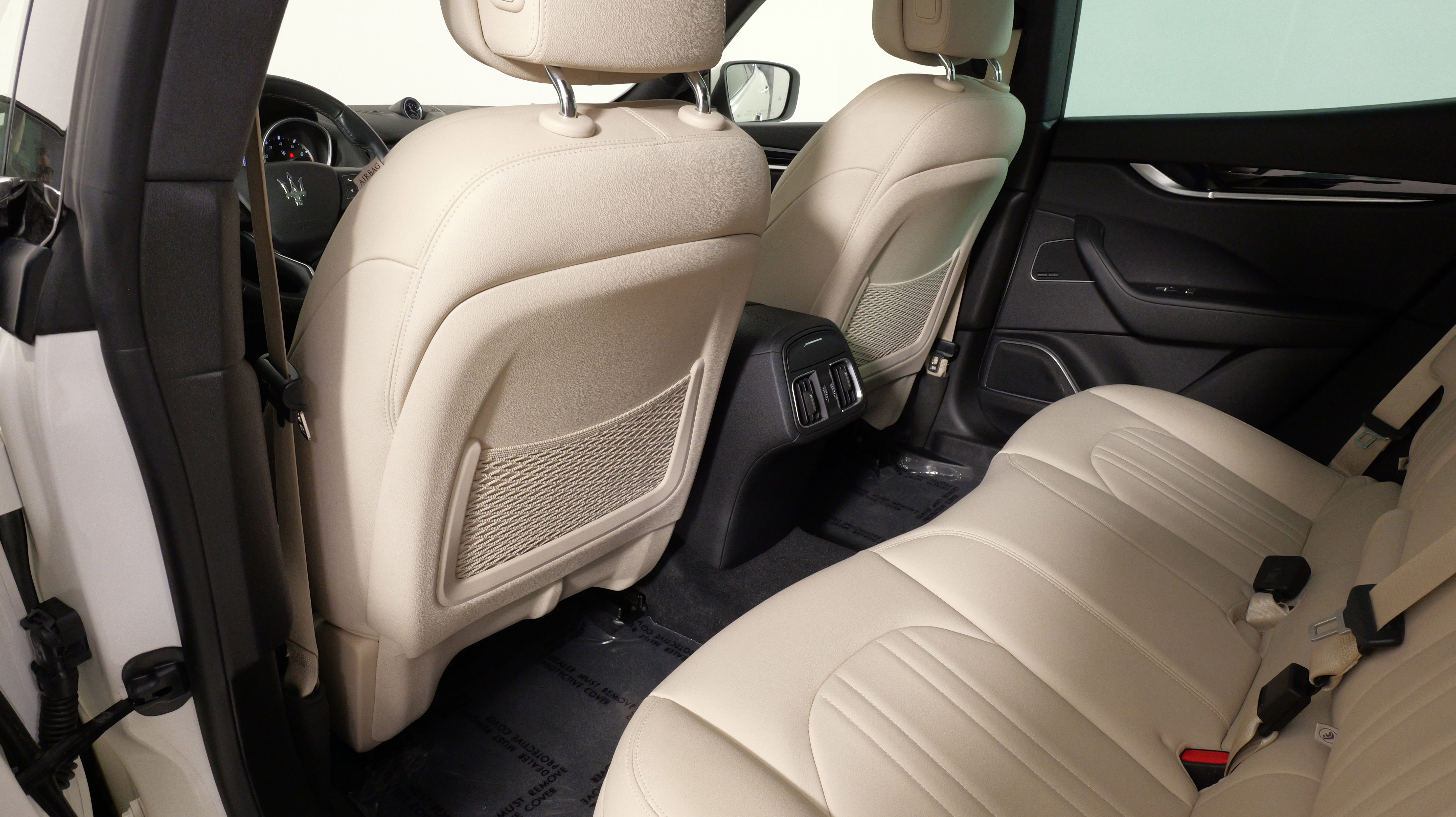 Used 2018 Maserati Levante image 35