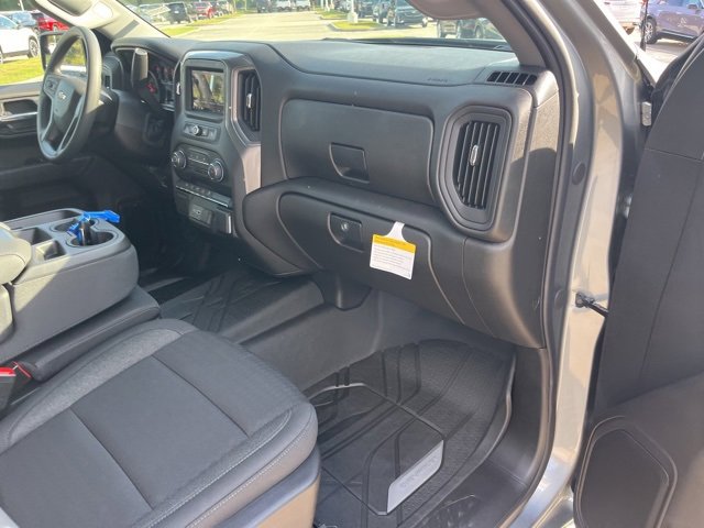 New 2026 Chevrolet Silverado 1500 Custom w/ Turbomax Blackout Package image 32