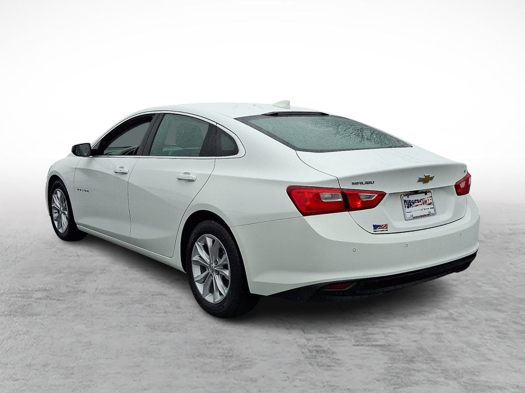 Used 2025 Chevrolet Malibu LT image 3
