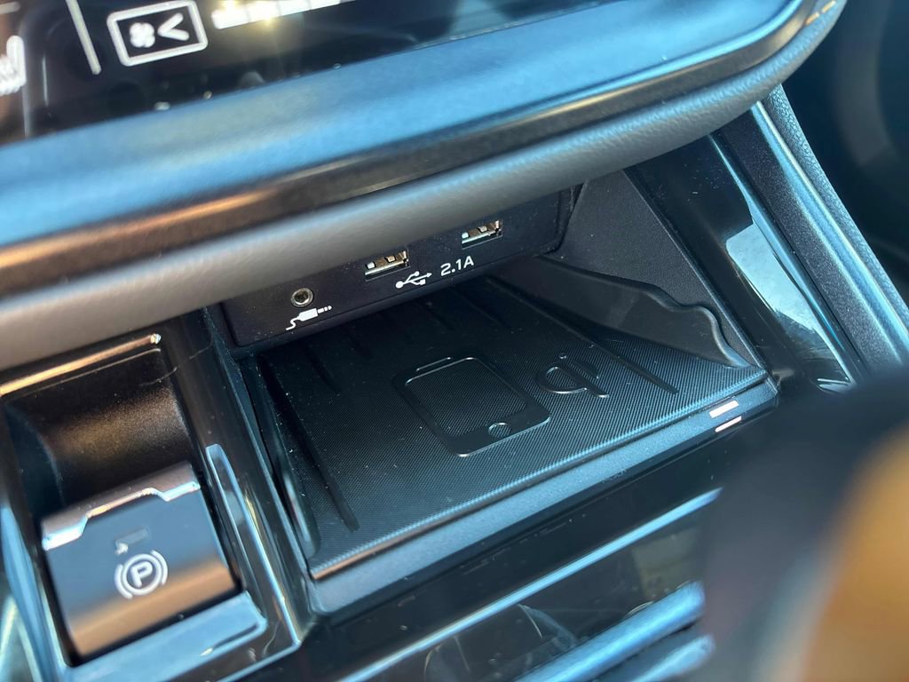 Used 2022 Subaru Outback Wilderness w/ Wilderness Package image 29