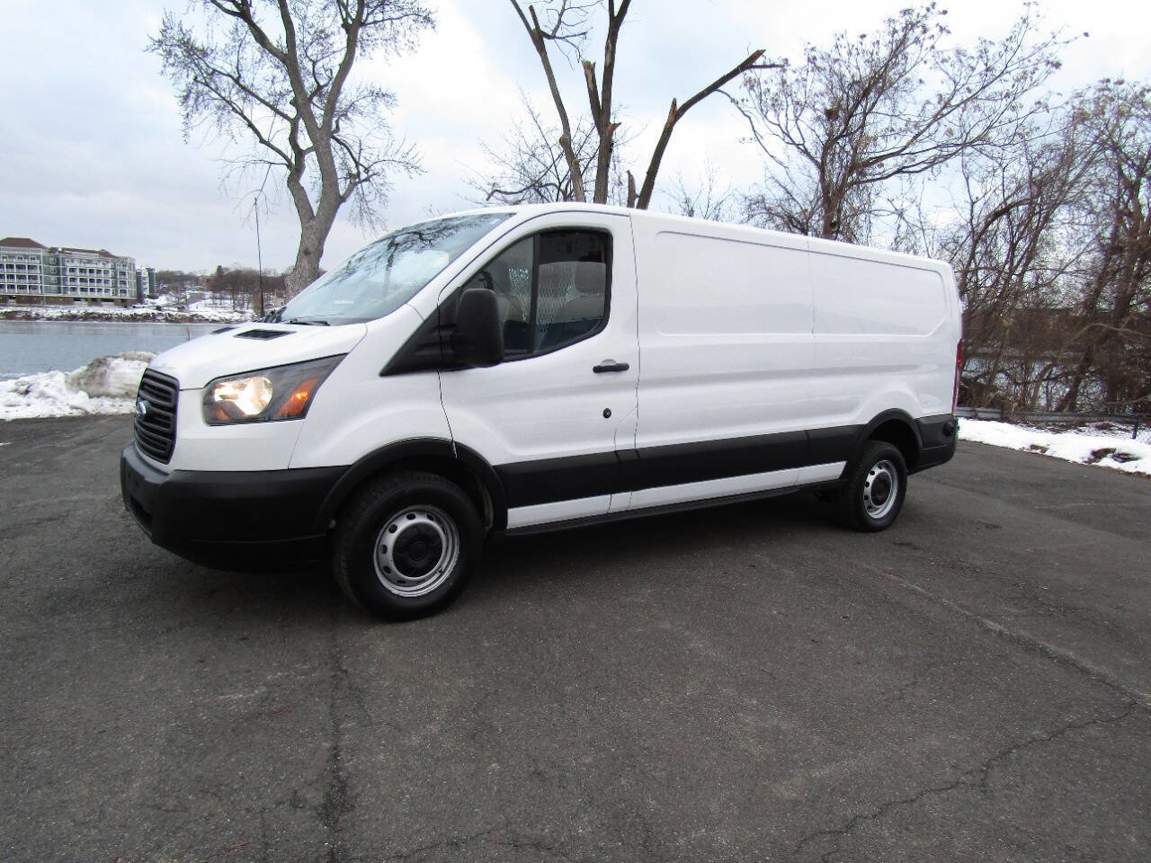 Used 2019 Ford Transit 250 148 Low Roof RWD image 35