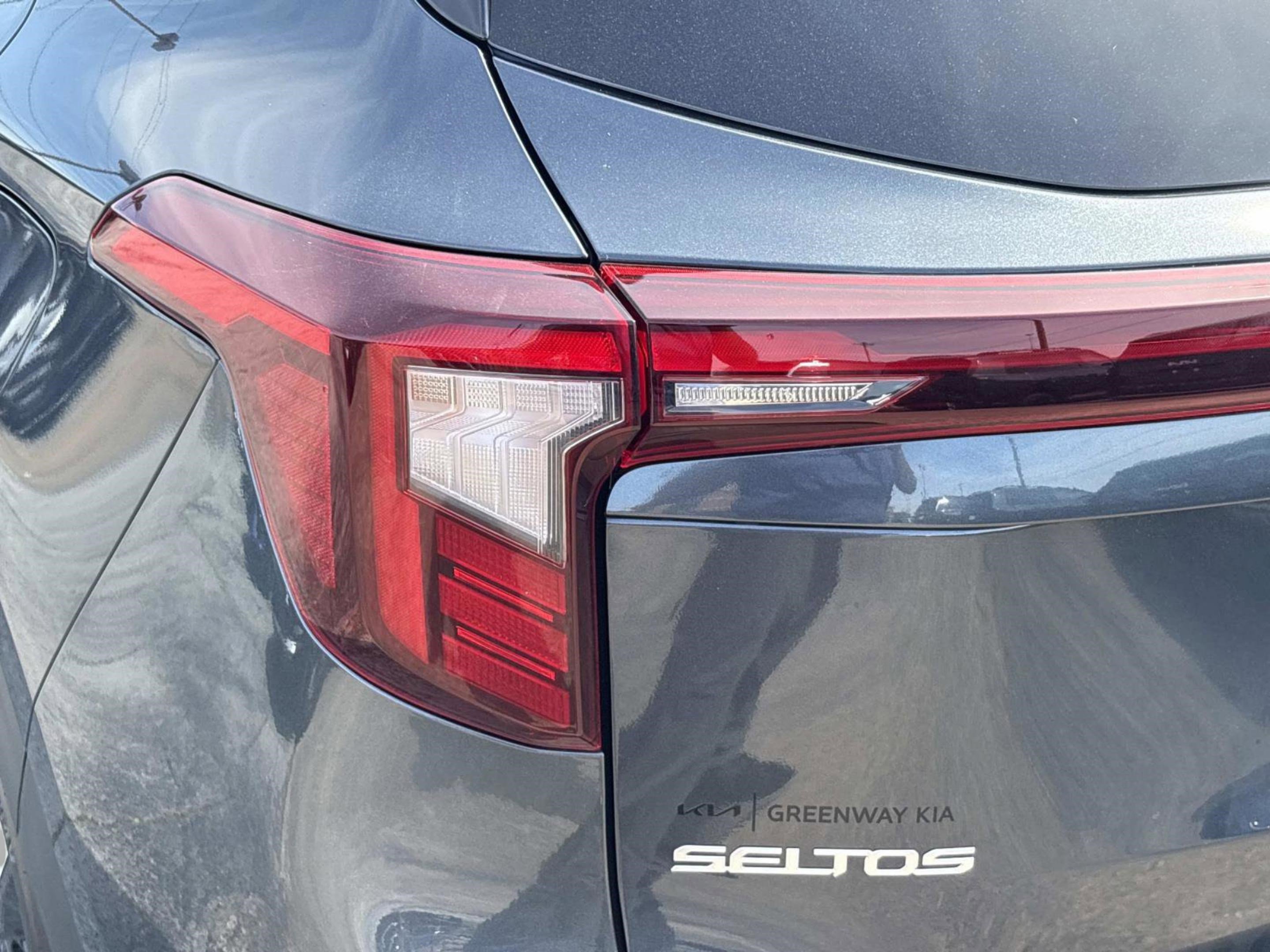 New 2026 Kia Seltos EX image 11