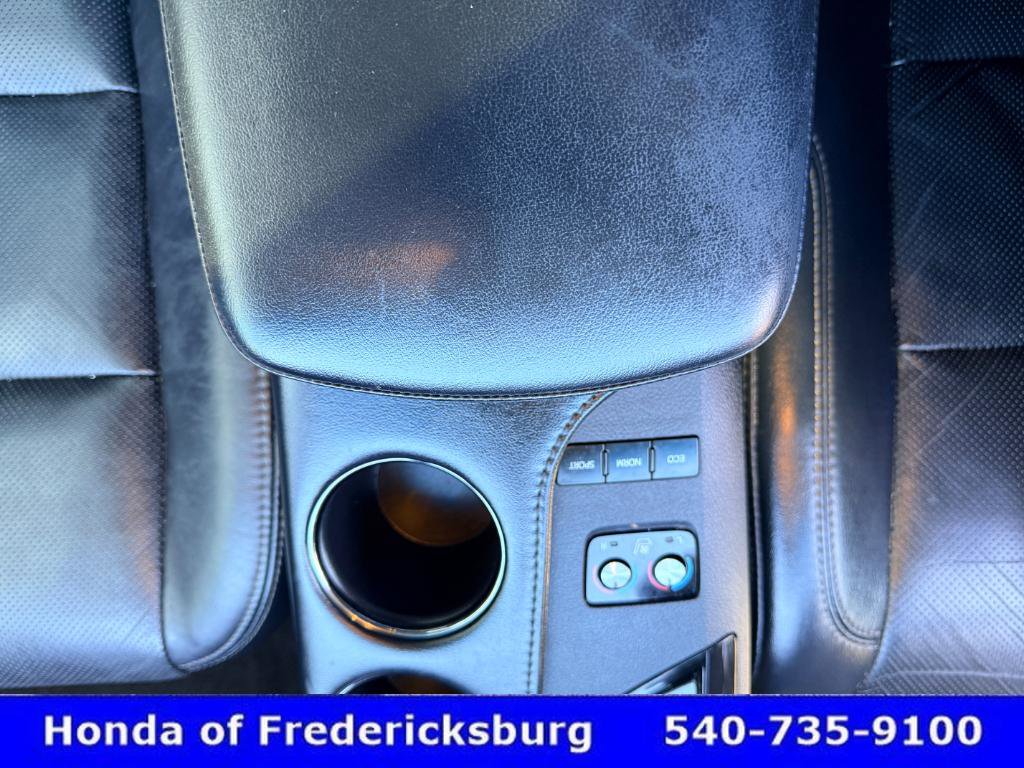 Used 2016 Toyota Avalon Limited w/ Toyota Safety Sense Package image 35