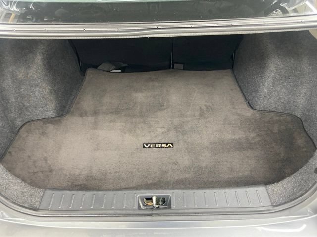 Used 2024 Nissan Versa SR FWD image 26