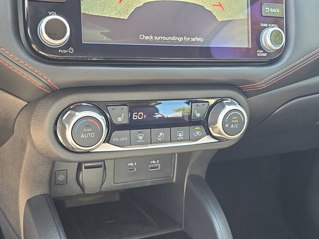 Used 2024 Nissan Versa SR FWD image 24