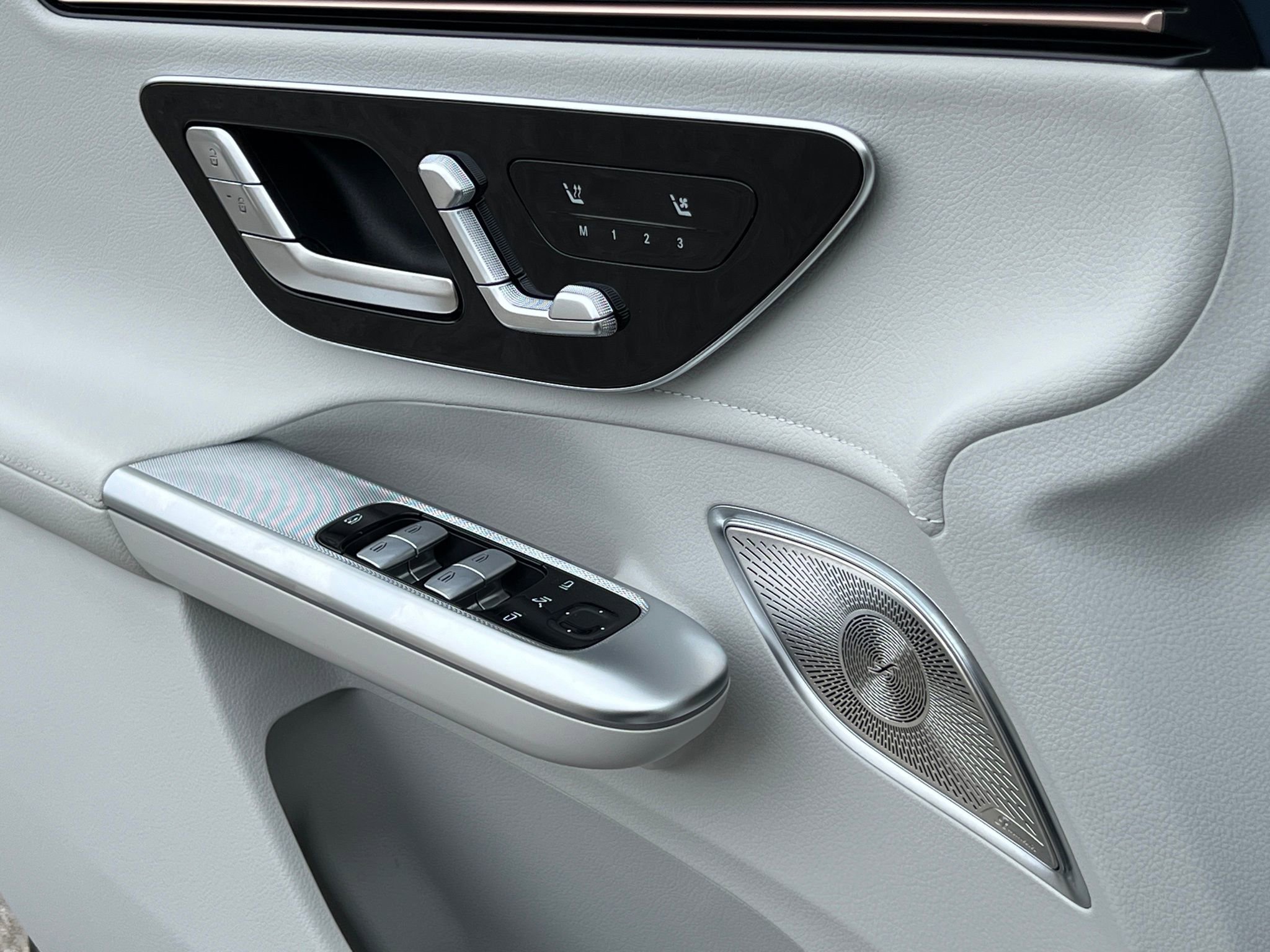 Used 2024 Mercedes-Benz EQE 350+ 4MATIC SUV w/ AMG Line Exterior Package image 29