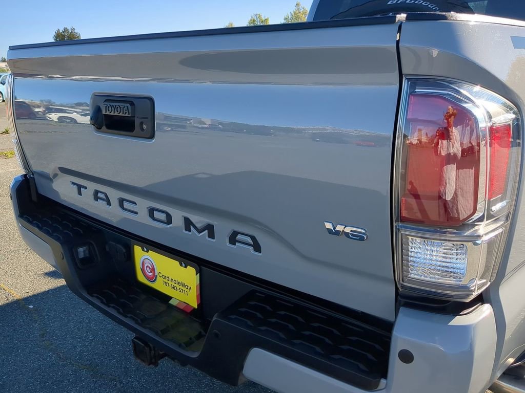 Used 2020 Toyota Tacoma TRD Off-Road w/ TRD Premium Off Road Package image 24