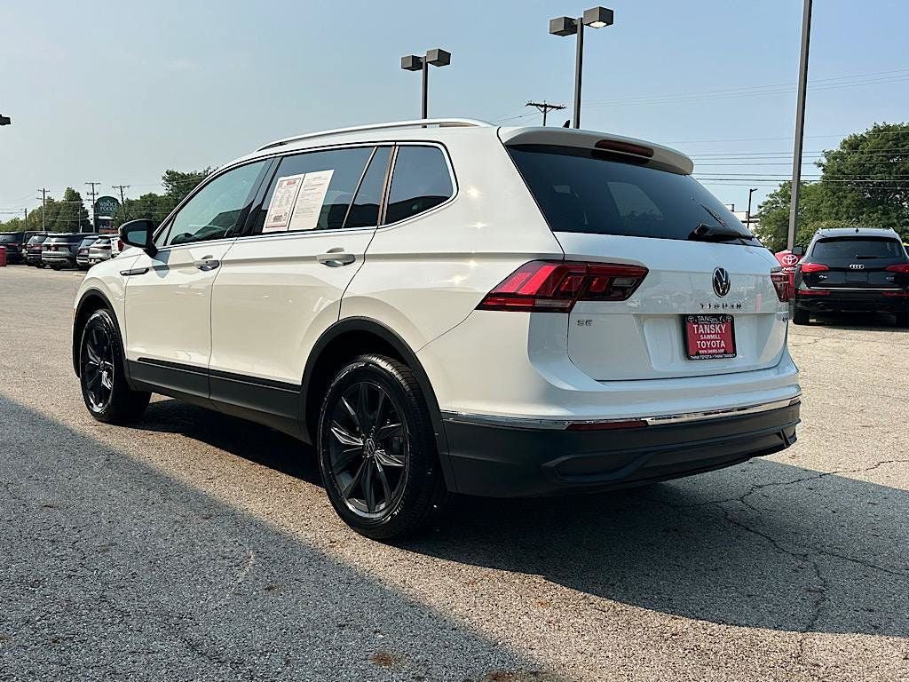 Used 2024 Volkswagen Tiguan SE AWD/4WD image 3