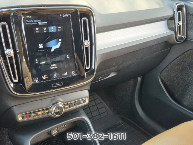 Used 2019 Volvo XC40 T5 Momentum AWD/4WD image 27