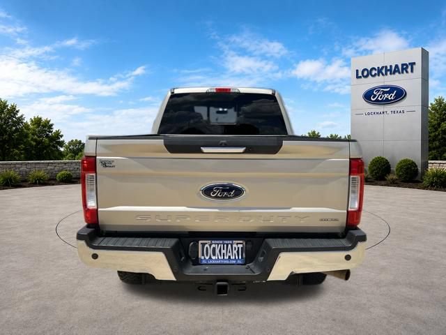 Used 2017 Ford F250 Lariat w/ Lariat Value Package AWD/4WD image 6