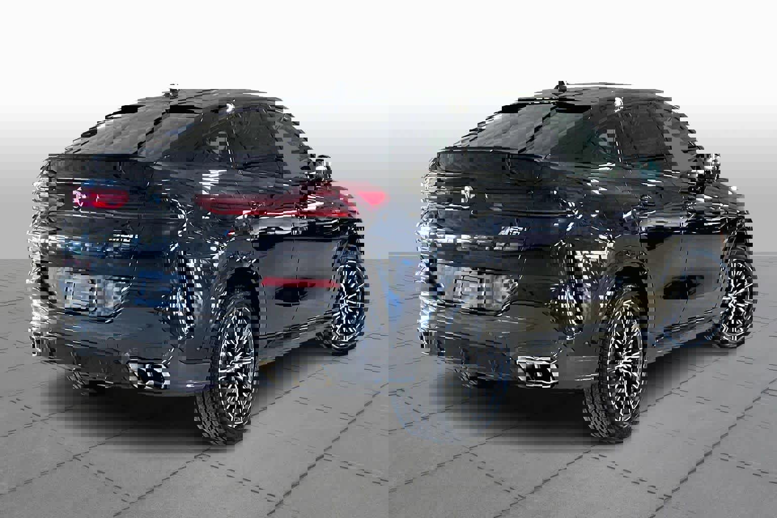 Used 2026 BMW X6 M60i image 12