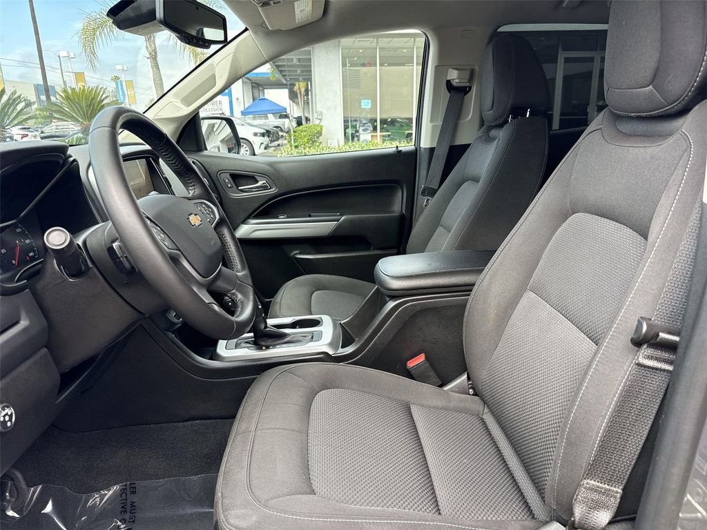 Used 2021 Chevrolet Colorado LT w/ Safety Package image 17