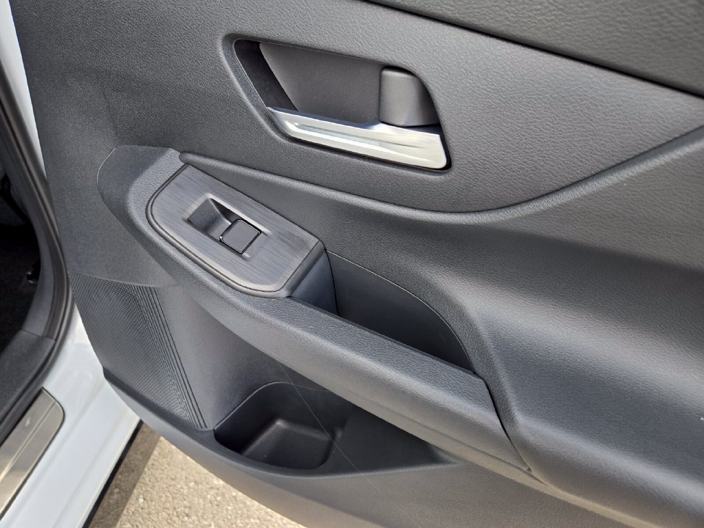 New 2027 Nissan Sentra SR w/ Floor Mat Package FWD image 21