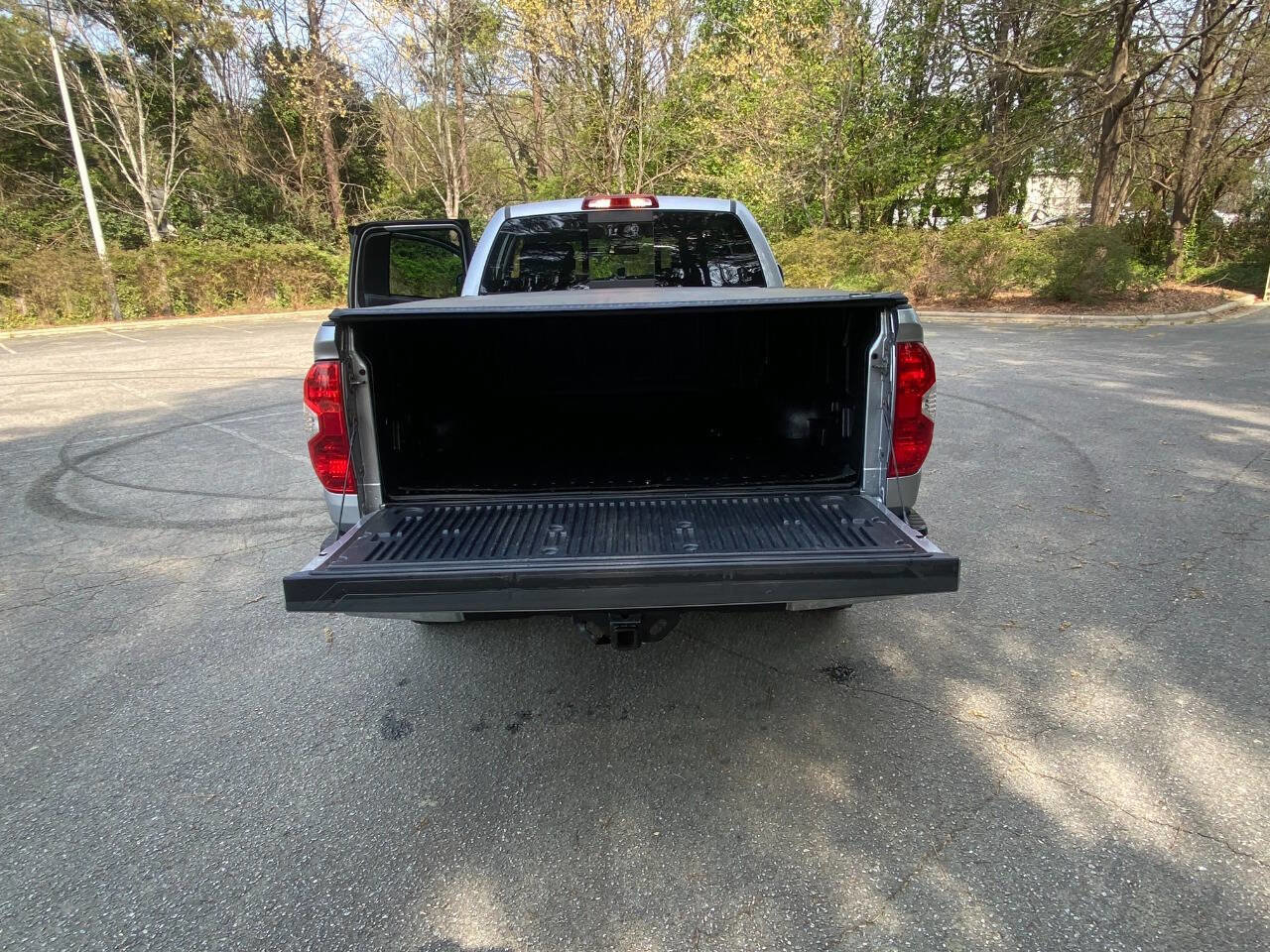 Used 2014 Toyota Tundra SR5 w/ SR5 Upgrade Package image 43