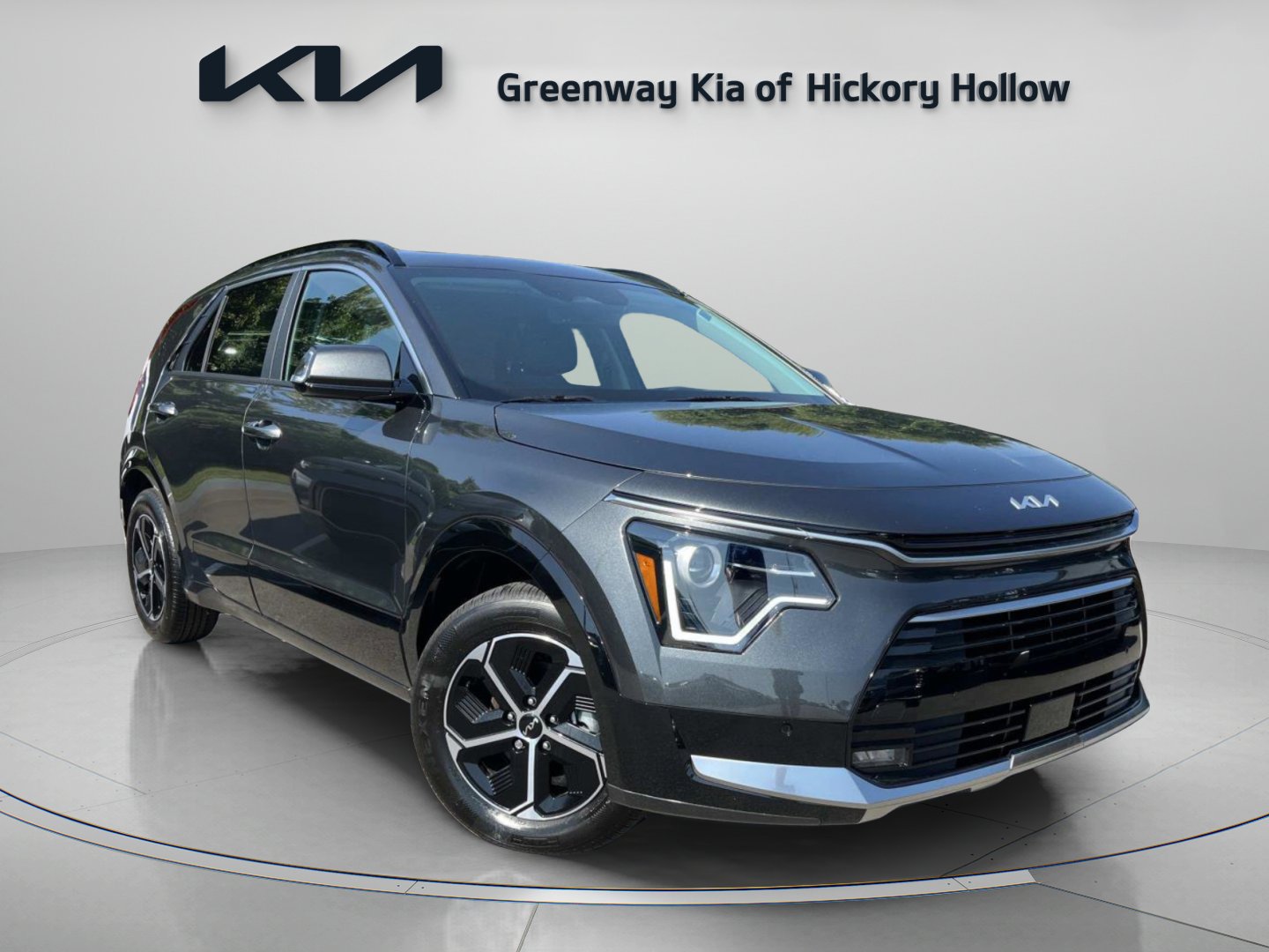 New 2025 Kia Niro SX