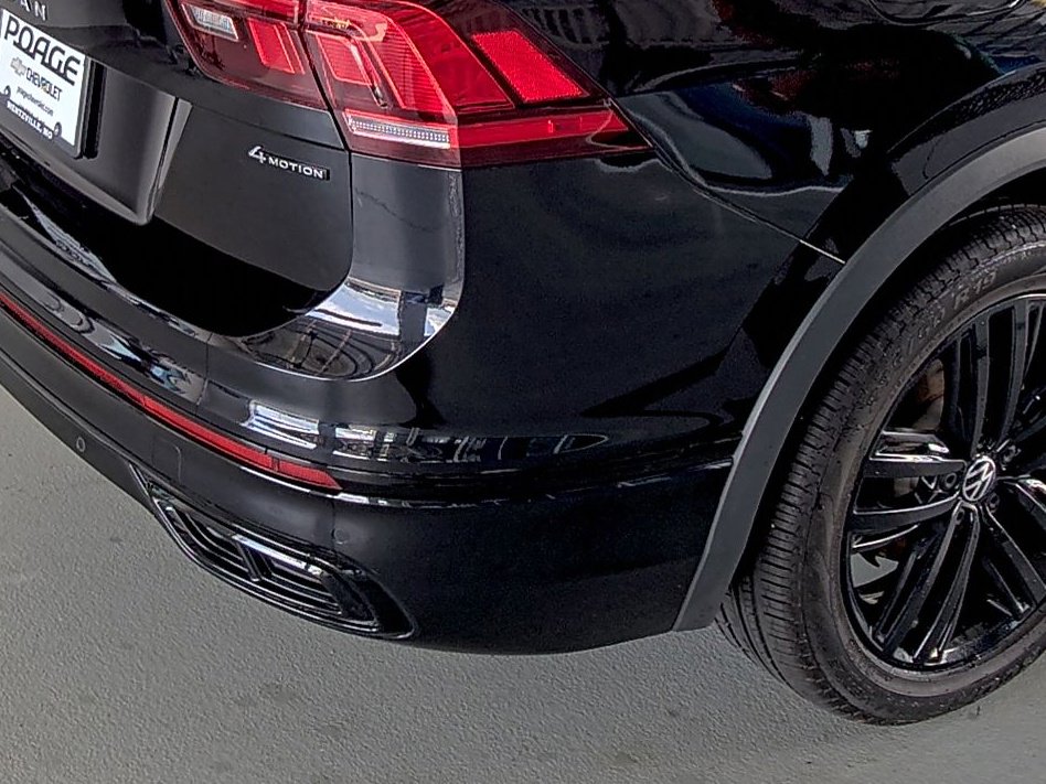 Used 2022 Volkswagen Tiguan SE R-Line image 13