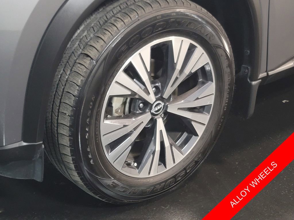 Certified 2023 Nissan Rogue SV image 6