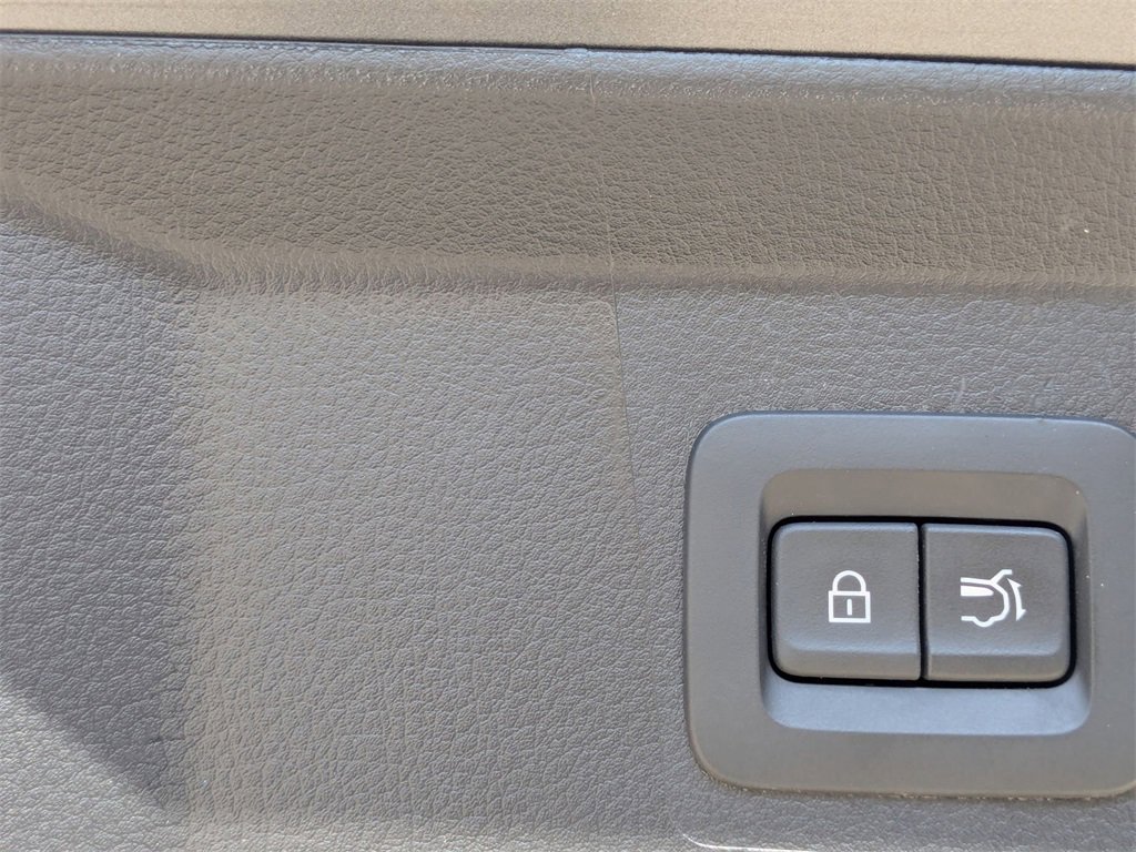 Used 2025 MAZDA CX-50 AWD 2.5 S w/ Premium Plus Pkg image 32