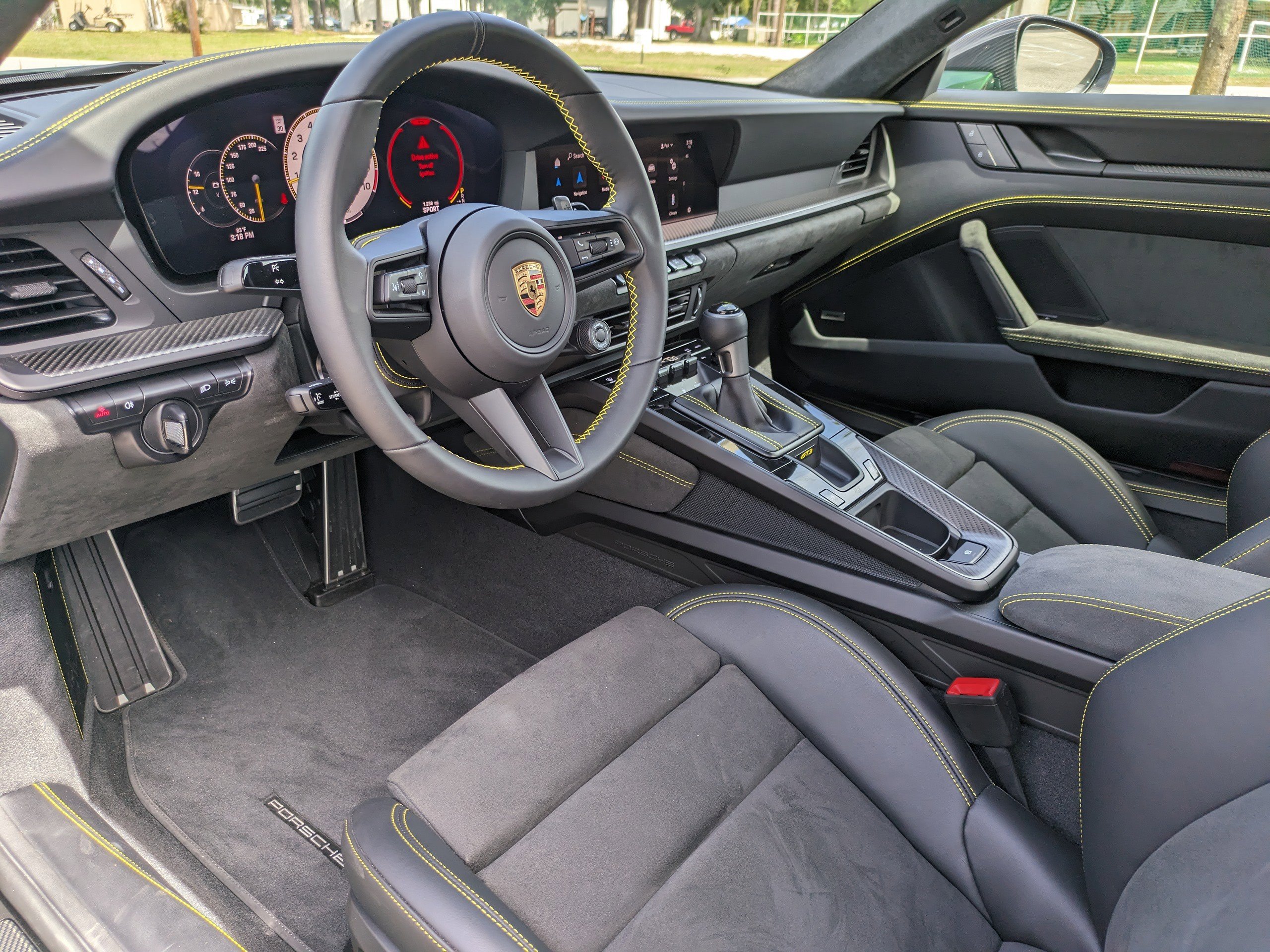 Used 2025 Porsche 911 GT3 RWD image 16