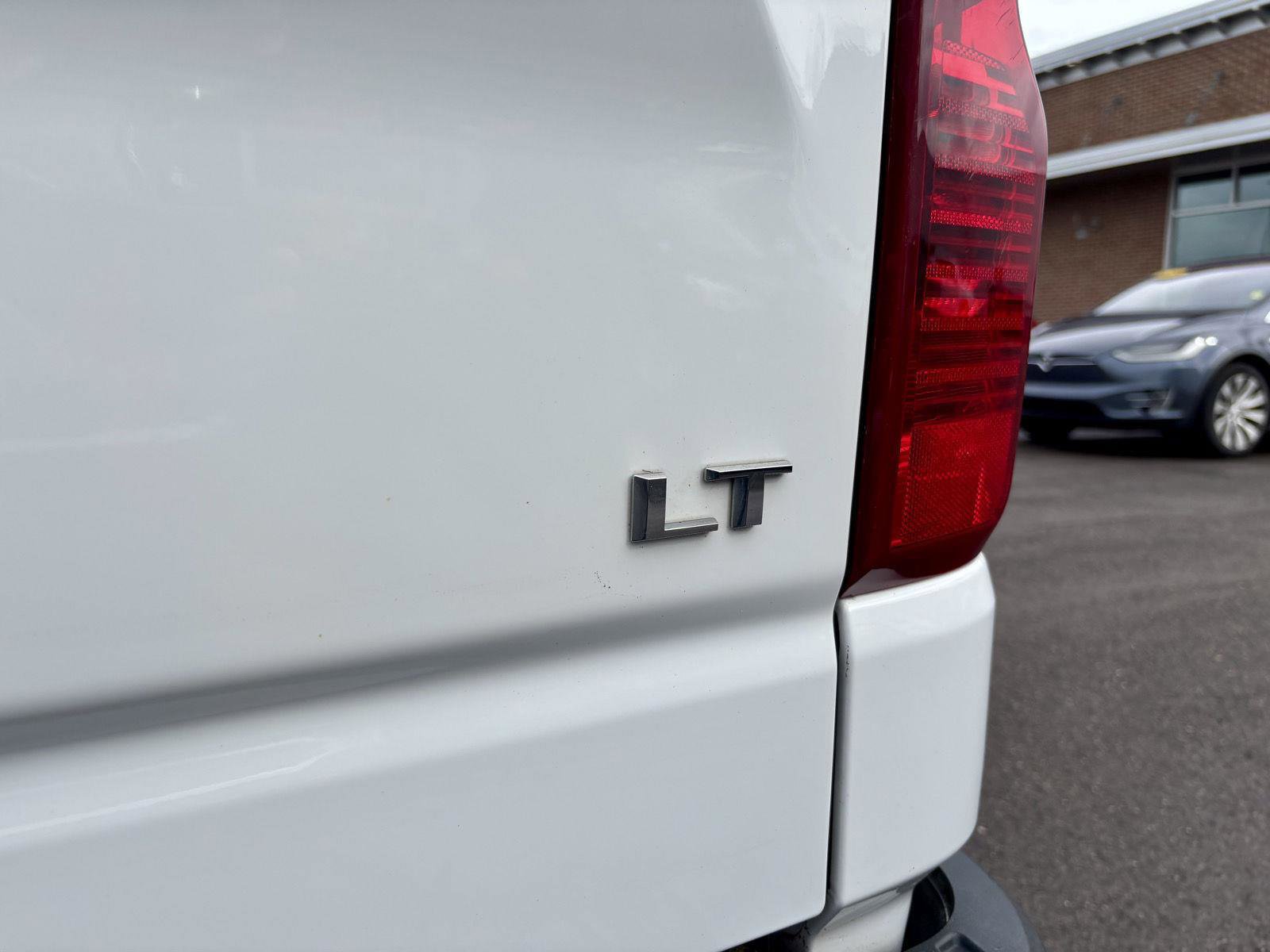 Used 2020 Chevrolet Silverado 1500 LT w/ Convenience Package image 19