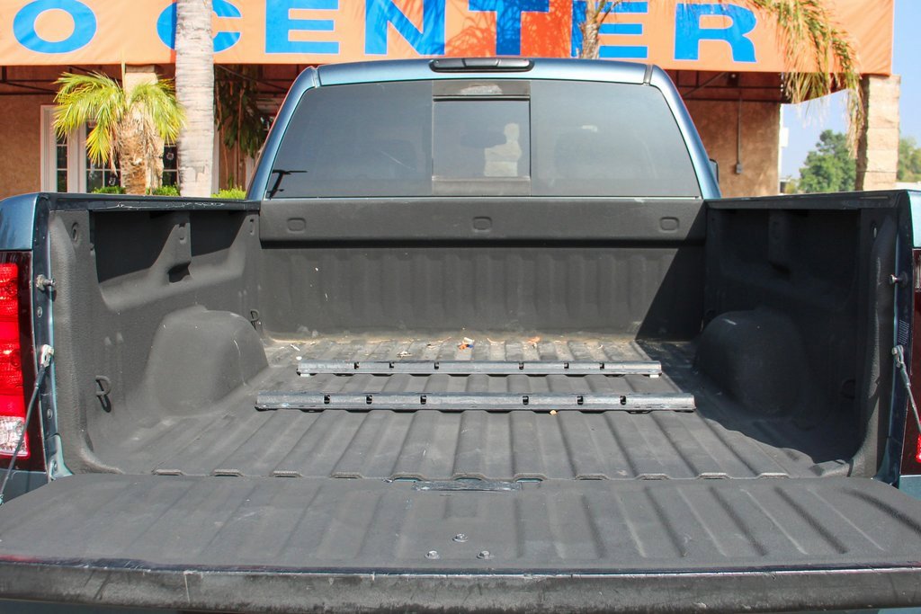 Used 2011 GMC Sierra 2500 Denali image 9