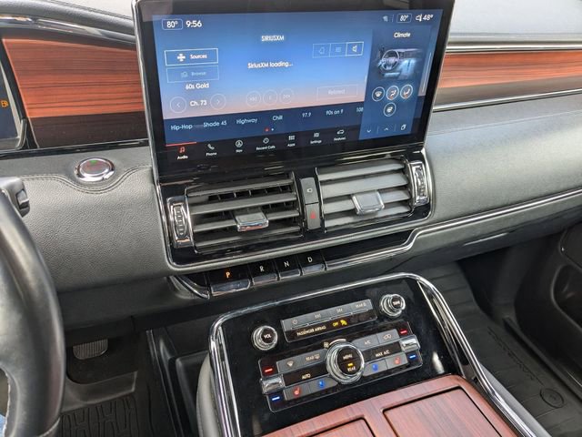 Used 2022 Lincoln Navigator 4WD image 11